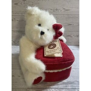 Boyds Bears Head Bean Collection Trina With Heart Shaped Box  Vintage 1988